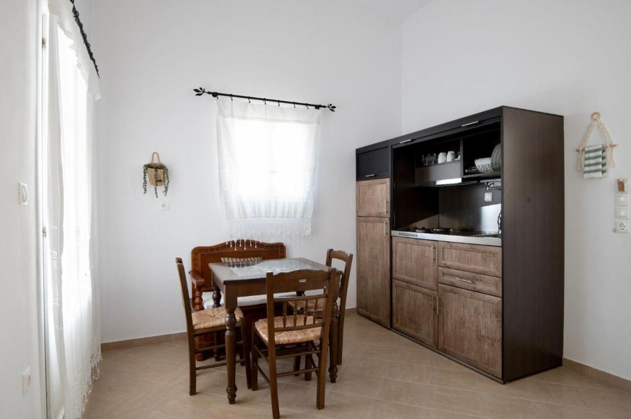 Astrio Suites Livadi  Extérieur photo
