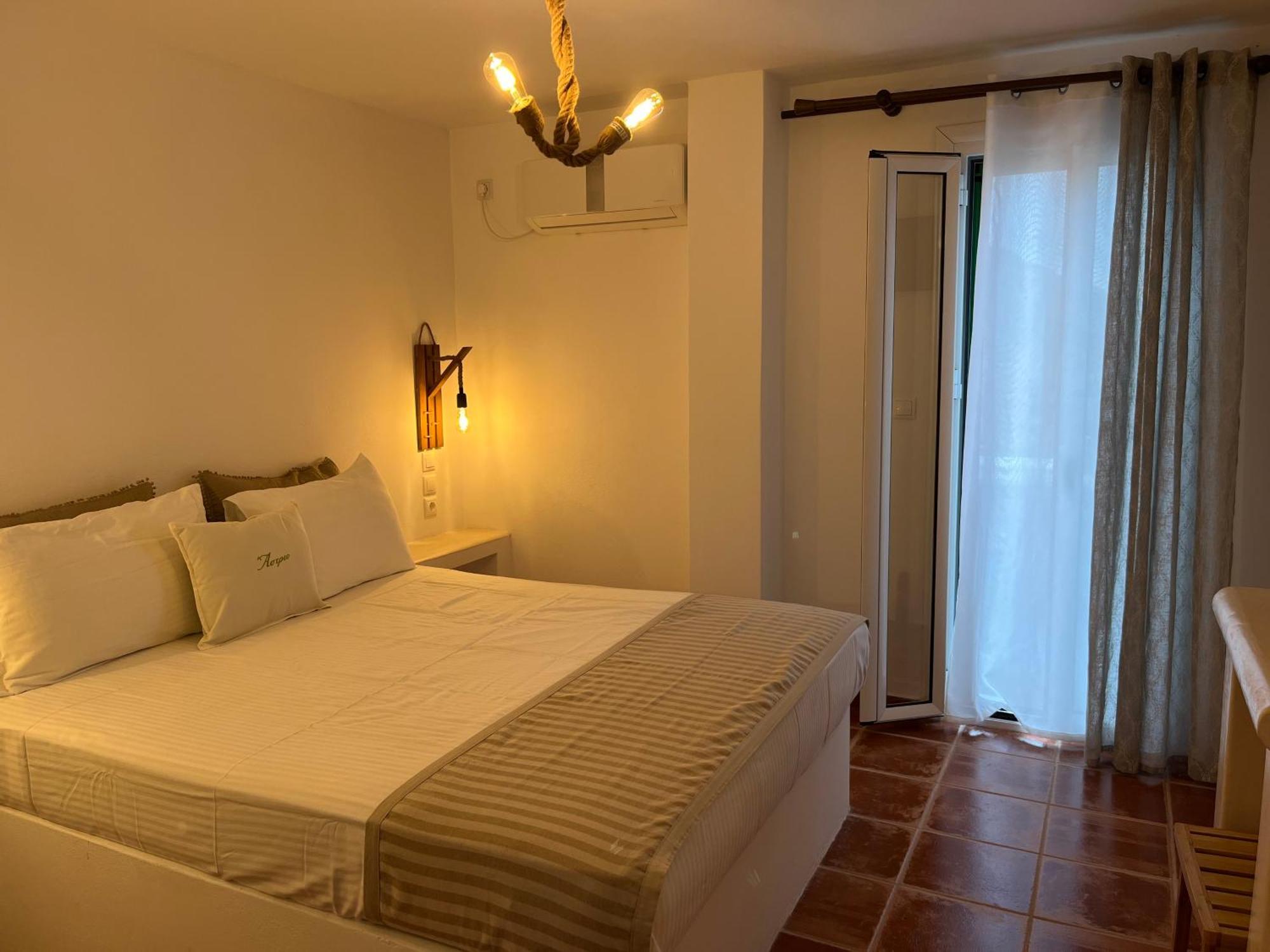 Astrio Suites Livadi  Extérieur photo